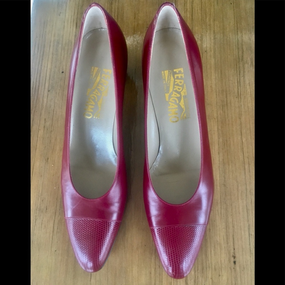 Salvatore Ferragamo Burgandy Pump Heels, 8.5AAA